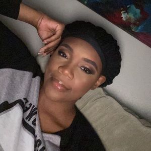 Meet your Posher, Erika